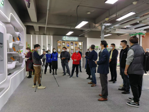 松山湖产业局组织华为、歌尔等企业走访速动智能拧紧交流合作(图2)