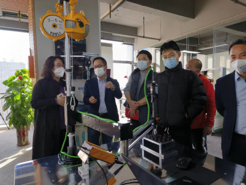 松山湖产业局组织华为、歌尔等企业走访速动智能拧紧交流合作(图4)