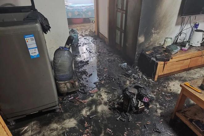 台湾一公寓锂电池爆炸起火！3人死亡！(图1)