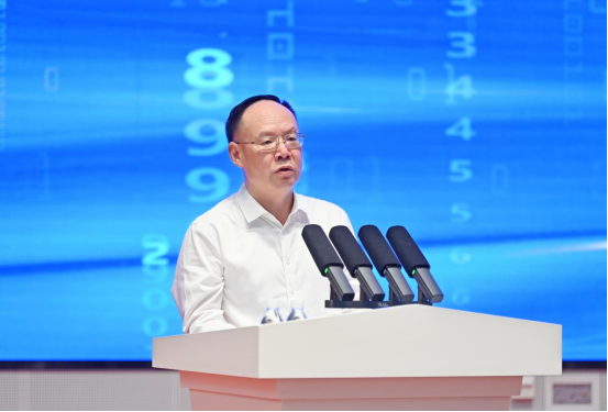 新质创领·智造旗技中国一汽第四届先进制造技术“旗智•iM”高端论坛在长春举行(图2)