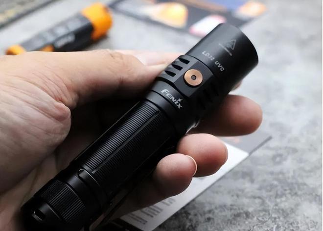 车内放什么防身工具最合适？交警：这几样随便带不用怕被罚(图10)