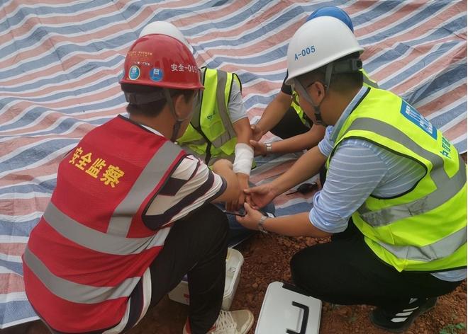 车内放什么防身工具最合适？交警：这几样随便带不用怕被罚(图15)