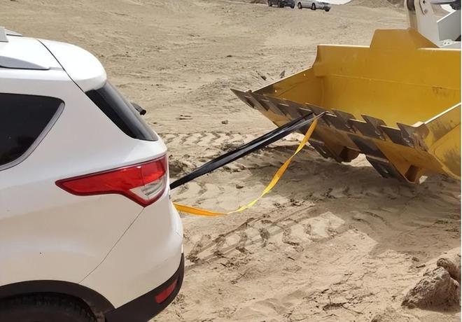 车内放什么防身工具最合适？交警：这几样随便带不用怕被罚(图17)