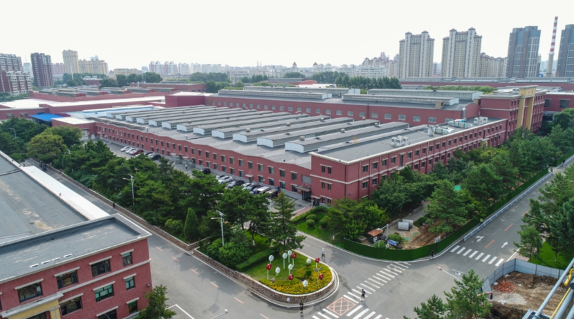 再破中国品牌价格天花板！红旗H9的驾乘体验如何？(图3)