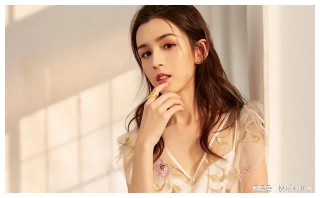 从“玉女”到“蜡烛门”遭万人唾弃起底哈妮克孜的内娱坎坷路！(图6)