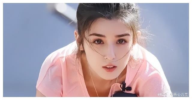 从“玉女”到“蜡烛门”遭万人唾弃起底哈妮克孜的内娱坎坷路！(图18)