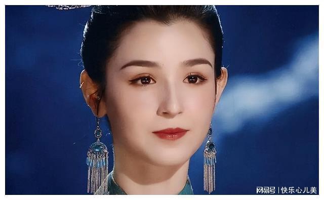 从“玉女”到“蜡烛门”遭万人唾弃起底哈妮克孜的内娱坎坷路！(图20)