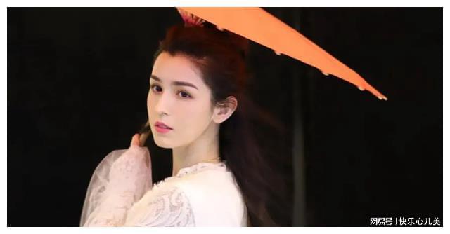 从“玉女”到“蜡烛门”遭万人唾弃起底哈妮克孜的内娱坎坷路！(图23)