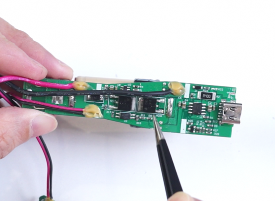 拆解小米电动螺丝刀：值得买吗(图7)