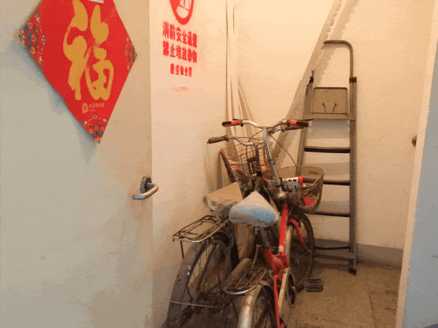 赣B085J6、赣BG69T7……这17辆车占用消防通道、盲道被曝光!(图8)