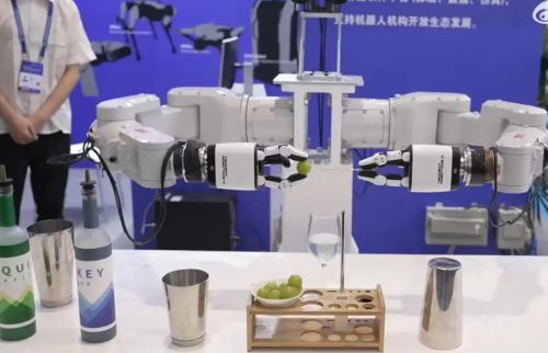 “人形机器人天团”火爆高交会专家预测5年内有望商业落地(图4)