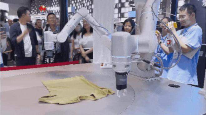 毕业于汕头金中80后汕头青年造机器人拿下数亿元融资！(图5)