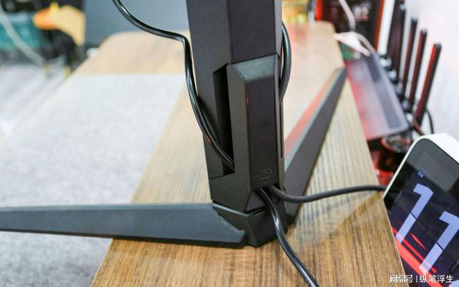 34寸2K180Hz高刷曲面屏的沉浸式体验——华硕战影34显示器评测(图12)