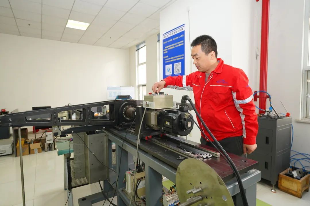 咸阳高新区企业火力全开赶订单、拓销路、扩产能(图1)