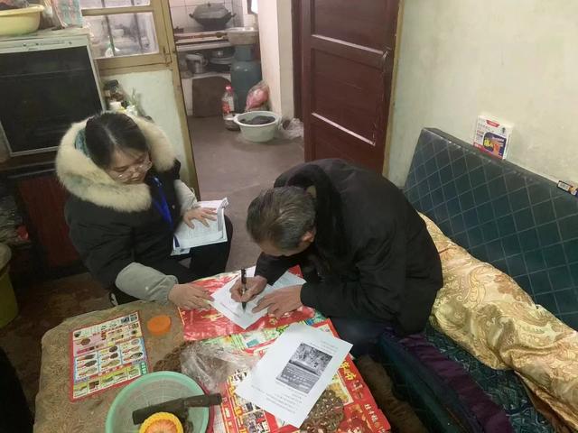 敲门入户排隐患！叠彩城管拧紧居民的“安全阀”(图4)