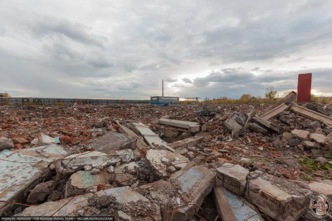 史诗级废墟中的2S19姆斯塔-S自行火炮工厂(图6)