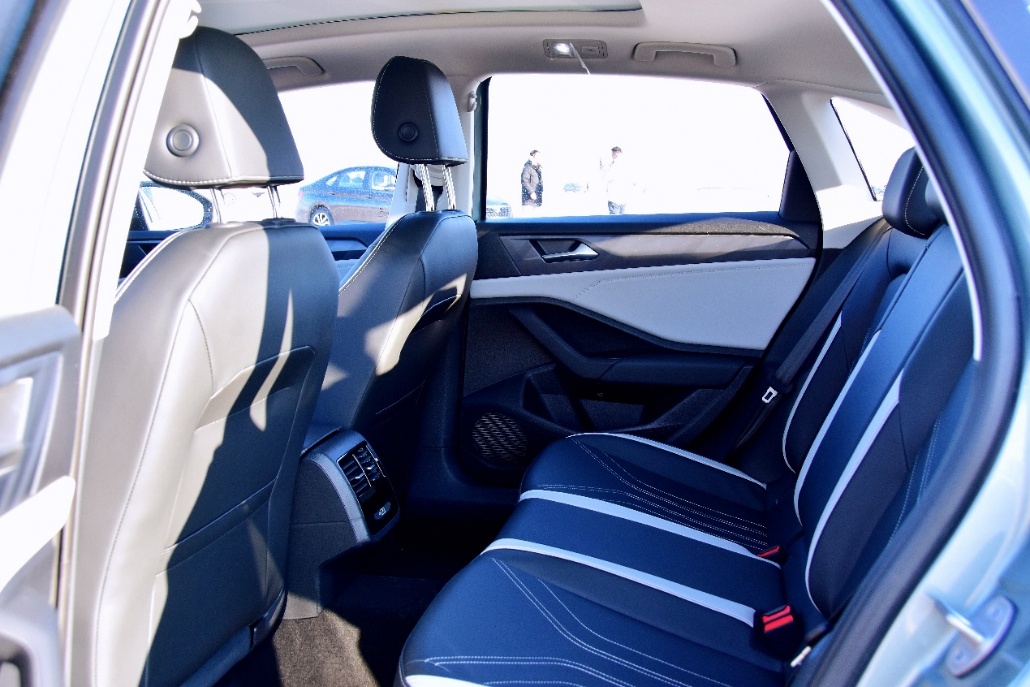 国民家轿王者回归——捷达VA7(图5)