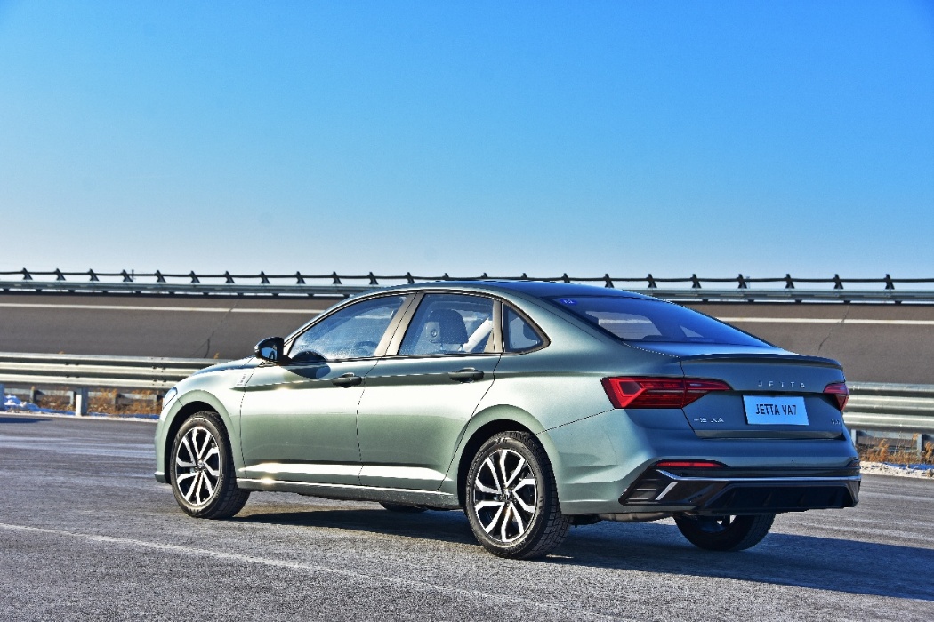 国民家轿王者回归——捷达VA7(图11)