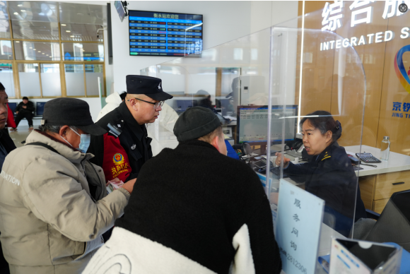 “多面”警长贡师傅(图12)