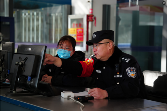 “多面”警长贡师傅(图8)