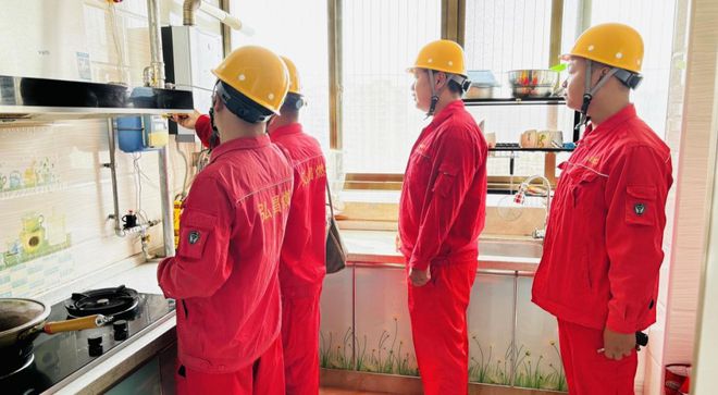 光山城管：拧紧“安全阀”筑牢“防火墙”(图2)