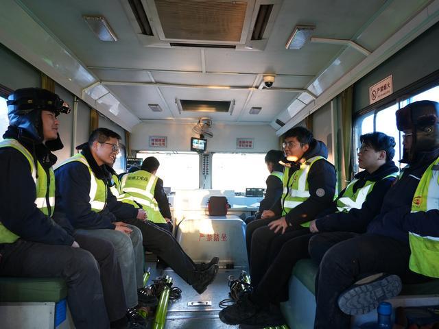 清河桥上的“啄木鸟”(图4)