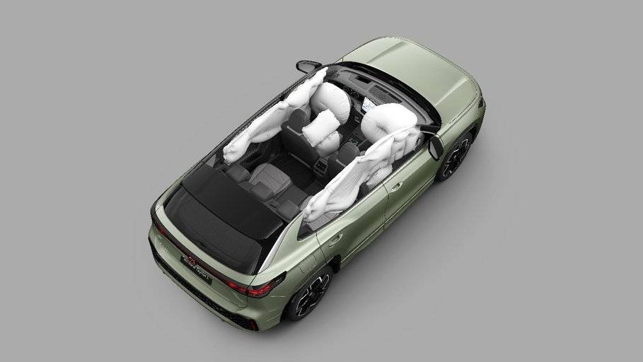 一场安全与信任的双向奔赴-全新探岳L交付及CC事故车回赠仪式(图2)