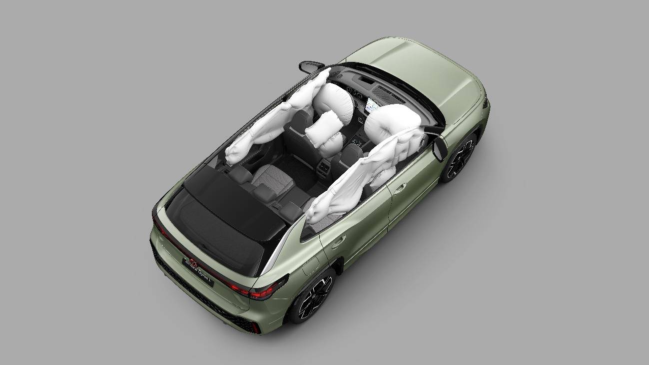 全新探岳L交付及CC事故车回赠仪式(图2)