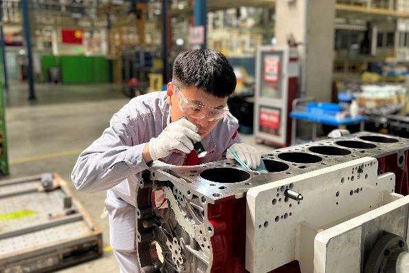 从车间学徒到全国劳模：北汽福田“90后”工匠的奋斗答卷(图1)