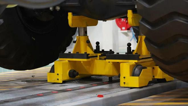 135T混动矿用自卸车将于下个月投产(图2)