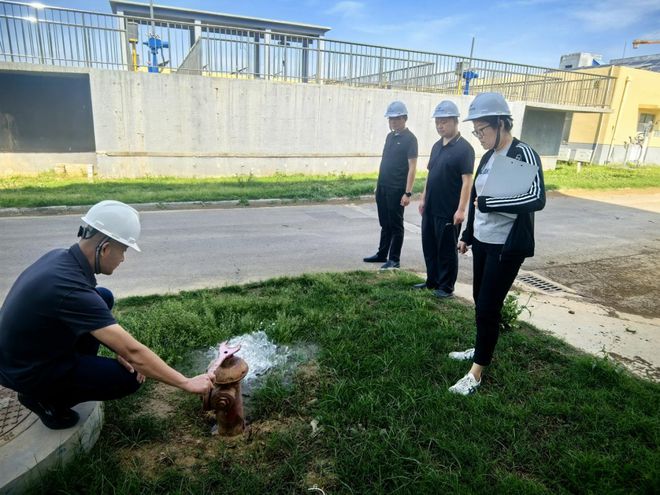 曹县住建局开展“五一”假期期间安全生产大检查(图2)