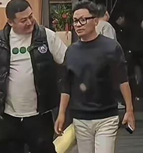 华表奖结束后才真的热闹！黄渤请客陈凯歌主宾王宝强挨个敬酒(图6)