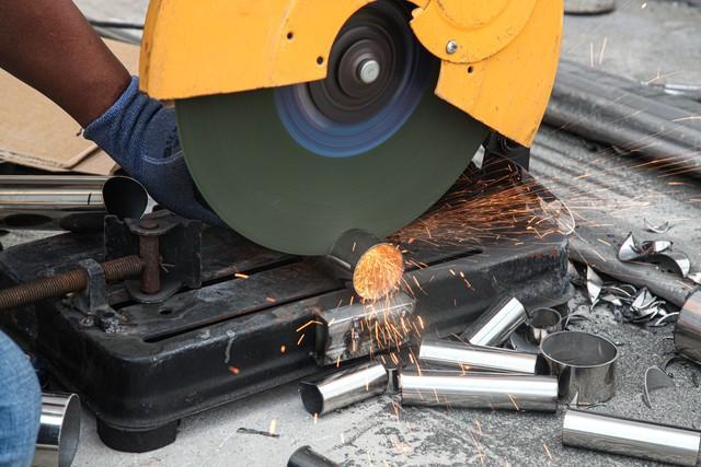 老外这次真被整不会了!中国的工业剪刀割起韭菜来到底有多离谱?(图3)