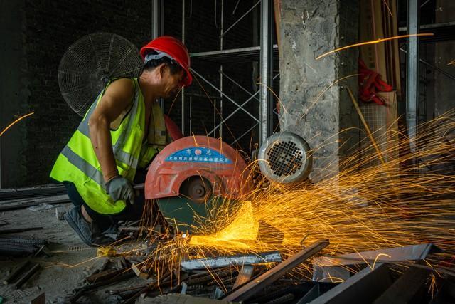 老外这次真被整不会了!中国的工业剪刀割起韭菜来到底有多离谱?(图7)