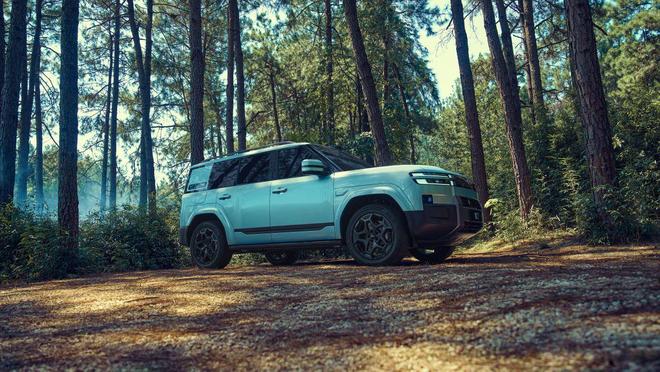 比亚迪“大五座天花板”方程豹钛7火爆上市售价1798万元起(图8)