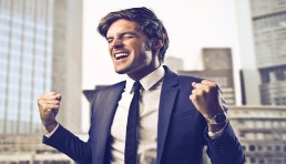 开店2月卖出10万单深圳品牌火出圈！(图3)