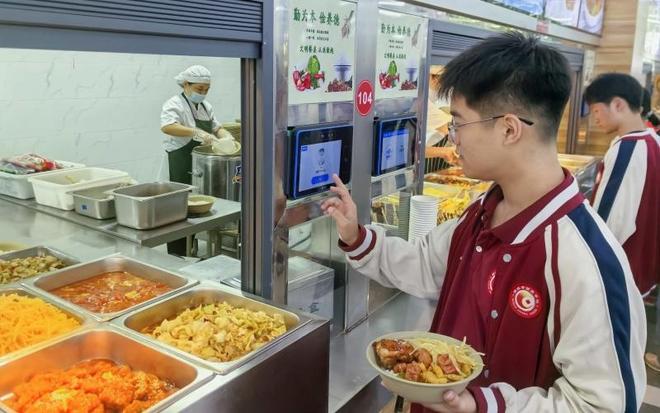 一把“金钥匙”破解校园食安难题(图1)