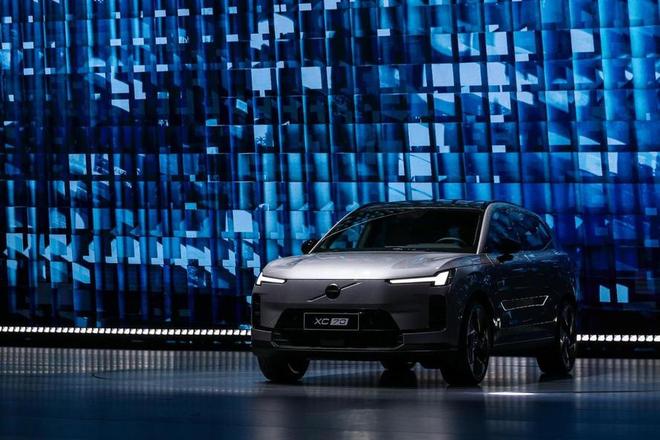 沃尔沃全新XC70：豪华超混驾享未来(图1)