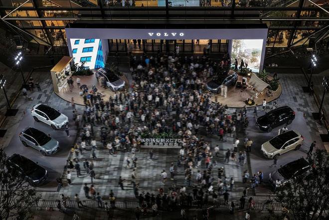 沃尔沃全新XC70：豪华超混驾享未来(图2)