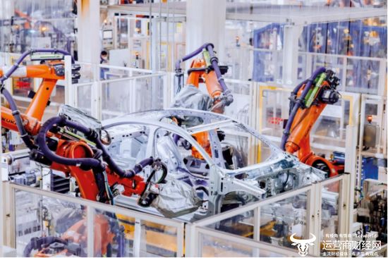 德系精工铸就3000万信赖一汽-大众新车免费开一年真诚回馈用户(图5)