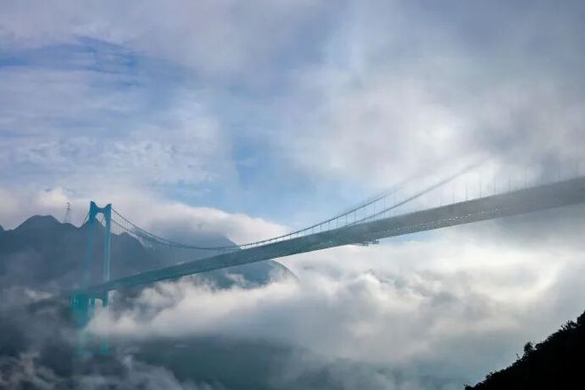 中国女子盗窃法国博物馆12斤金块：被捕时正准备飞往上海行李中藏有1公斤熔金碎片(图5)