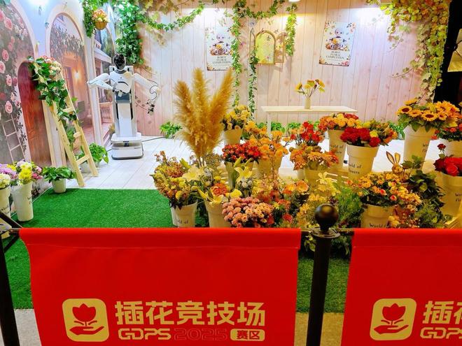 机器人在上海比拼多个项目裁判、选手和观众都在看什么？(图2)