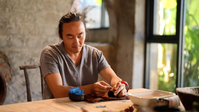 纪录片《乡村有工匠》：看乡村传统技艺如何在指尖生花(图1)