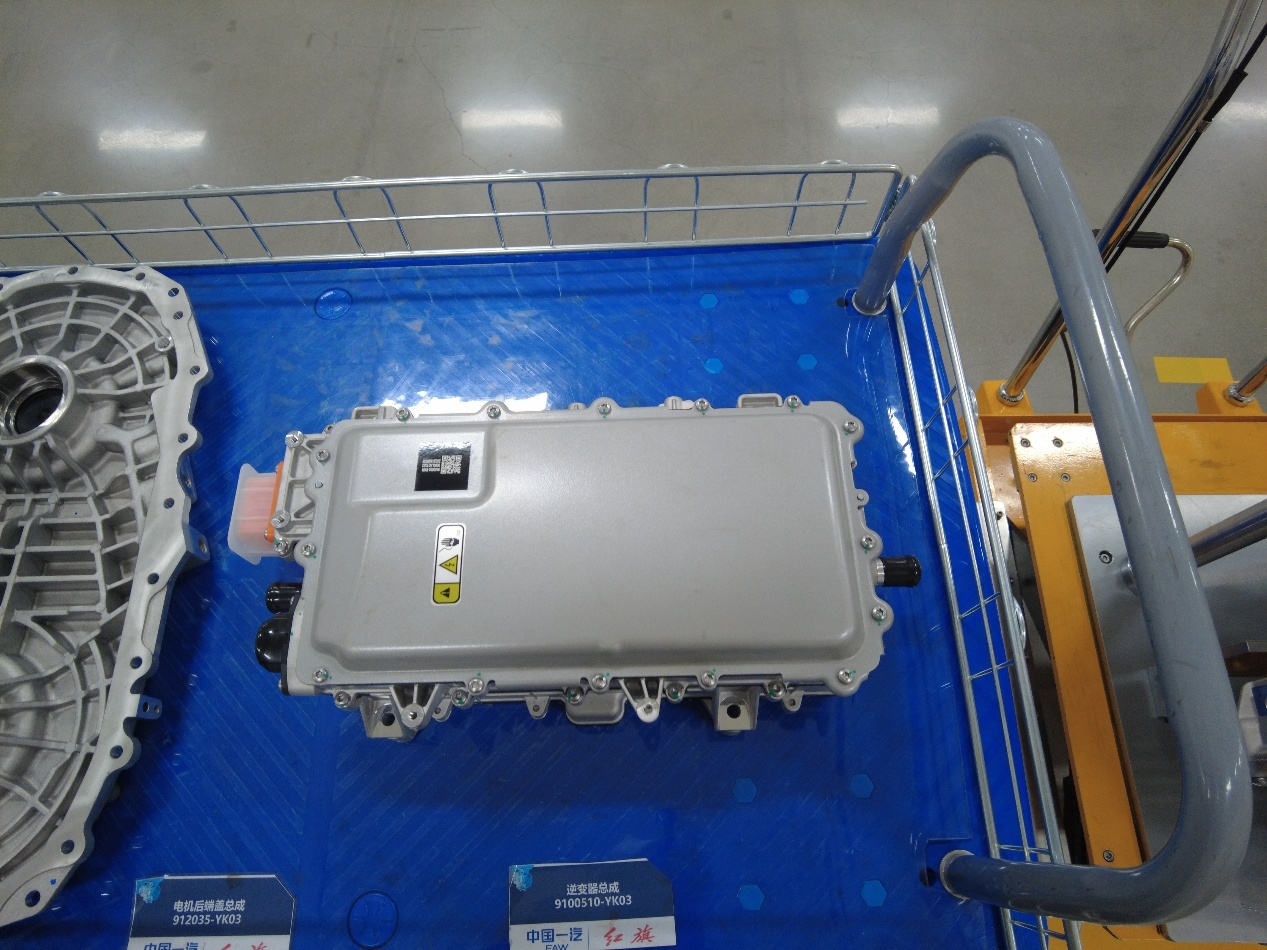 创新筑梦·长春汽开智造进行时丨“数智”赋能创新路：一汽旗新动力科技公司的突破与担当(图3)