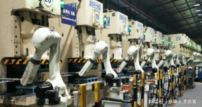 万亿产业链重新洗牌!从春晚到工厂车间中国正式进入机器人时代(图5)