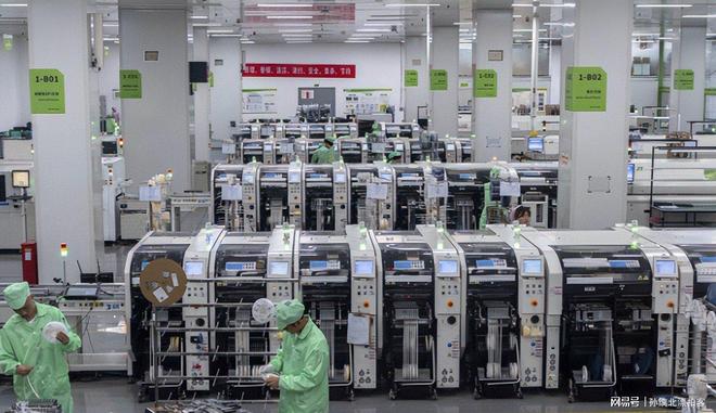 万亿产业链重新洗牌!从春晚到工厂车间中国正式进入机器人时代(图13)