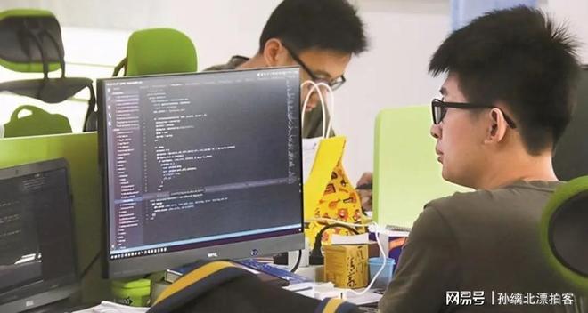 万亿产业链重新洗牌!从春晚到工厂车间中国正式进入机器人时代(图12)