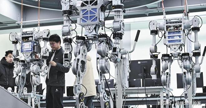 万亿产业链重新洗牌!从春晚到工厂车间中国正式进入机器人时代(图17)