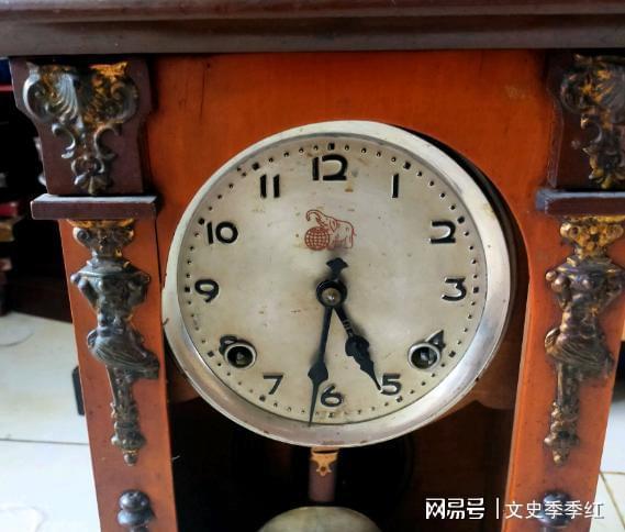 1955年国产第一块机械手表在天津诞生成国家一级文物收藏于馆(图2)