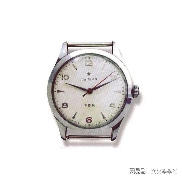 1955年国产第一块机械手表在天津诞生成国家一级文物收藏于馆(图4)